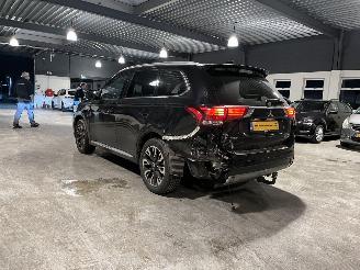 Mitsubishi Outlander 2.0 PHEV instyle NL NAP! picture 3