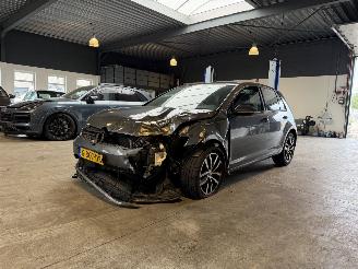 Schadeauto Volkswagen Golf 1.5 TSI Highline Business R 50.000 KM! 2018/10