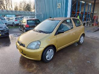 Schadeauto Toyota Yaris Yaris (P1) Hatchback 1.0 16V VVT-i (1SZFE) [50kW] 2000/9