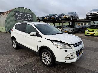 Vaurioauto  passenger cars Ford Kuga 1.5 110KW Titanium Plus Clima Navi Camera 2015/4