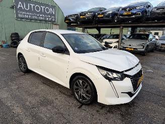 Schadeauto Peugeot 208 1.2 74KW Navi Airco Led Active Pack 5-Drs NAP 2022/6