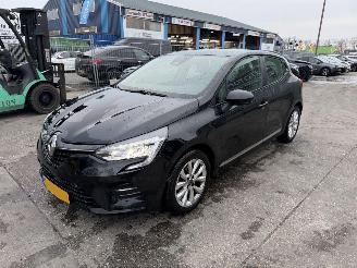 krockskadad bil auto Renault Clio 1.0 TCE 74KW Clima Led Zen 5-Drs NAP 2019/8