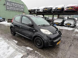 Avarii autoturisme Peugeot 107 1.0-12V XR 50KW Airco Navi 5-Drs NAP 2011/9