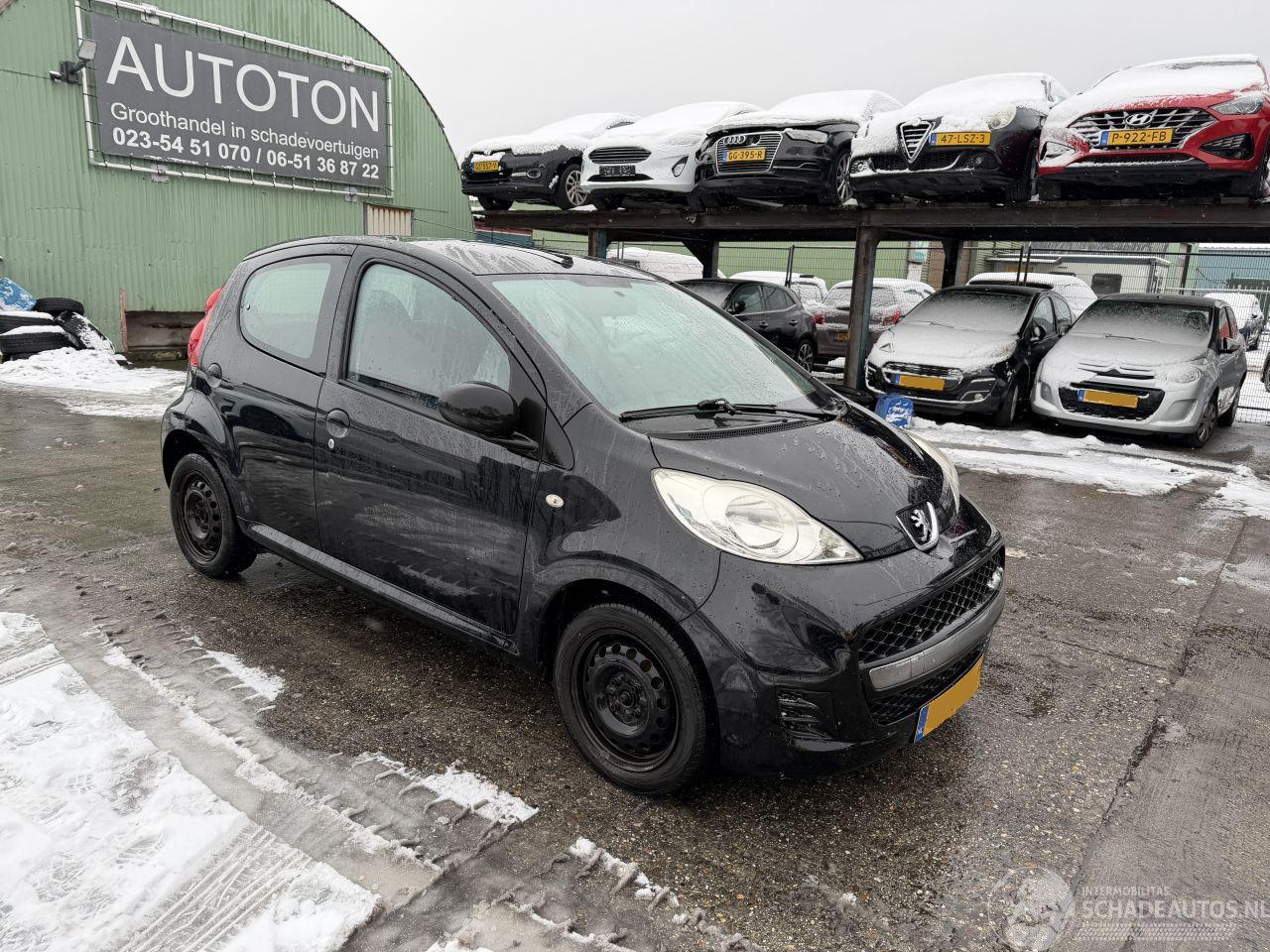 Peugeot 107 1.0-12V XR 50KW Airco Navi 5-Drs NAP