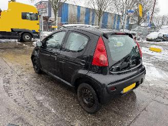 Peugeot 107 1.0-12V XR 50KW Airco Navi 5-Drs NAP picture 4