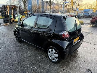 Toyota Aygo 1.0-12V 50KW Airco 5-Drs Now NAP picture 4