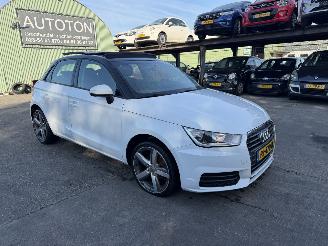 Schadeauto Audi A1 1.0 TFSI 70KW Pano Navi Airco Sportback Proline 2015/11