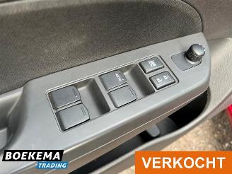 Suzuki Swift 1.2 Exclusive EASSS Keyless Climate PDC trek. picture 20