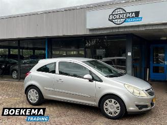 Auto incidentate Opel Corsa 1.2-16V Enjoy Trekhaak Metalic 2006/11