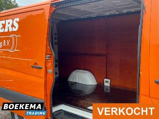 Volkswagen Crafter 35 2.0 TDI 140PK Highline Navi Climate Cruise PDC picture 21