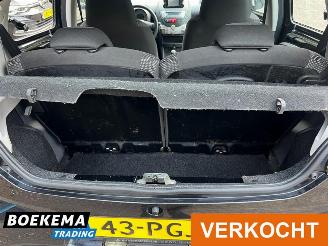 Toyota Aygo 1.0-12V Navigator Automaat Airco 5-Deurs picture 18