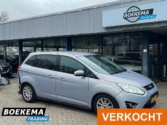 Vaurioauto  passenger cars Ford Grand C-Max 1.6 Titanium 150PK 6-Pers Navi Cruise Climate PDC 2011/1