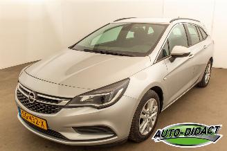 schade Opel Astra Sport Tourer 1.6 CDTI Navi Business +
