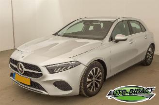 Schadeauto Mercedes A-klasse A200 Automaat Mild Hybrid Business Line 2023/10