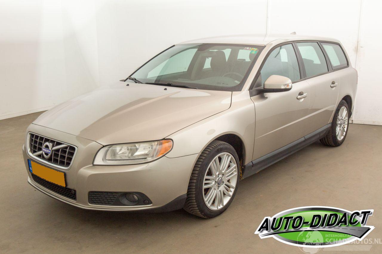 Volvo V-70 2.0D