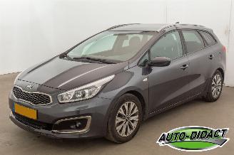 Schadeauto Kia Ceed 1.0 T-GDi Clima Navi Camera Design Edition 2018/7