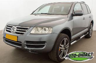 Schadeauto Volkswagen Touareg 3.6 V6 AWD VR 3.6 Automaat Clima Navi Leder 2006/8