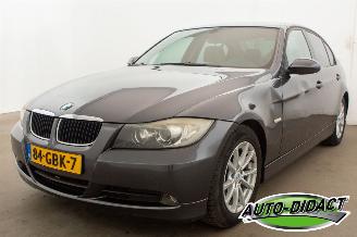 krockskadad bil auto BMW 3-serie 320i Automaat Airco Leder 2007/7