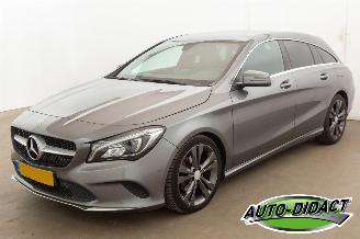 Schadeauto Mercedes Cla-klasse Shooting Brake 200d Automaat Clima Navi Camera Lease Edition Plus 2017/2