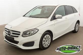 Damaged car Mercedes B-klasse B220 Automaat Airco Navi 2019/3