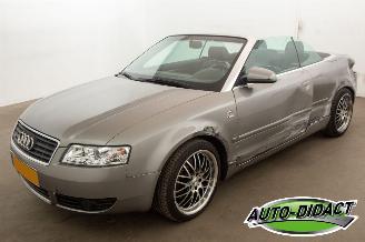 Schadeauto Audi A4 Cabrio 1.8 Clima Leder 2003/4