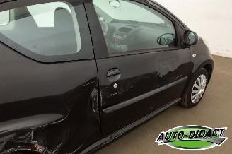 Peugeot 107 1.0 Access Airco 89.311 km picture 24