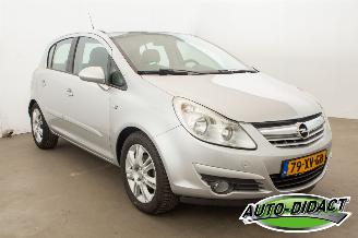 Opel Corsa 1.4-16V Cosmo picture 2