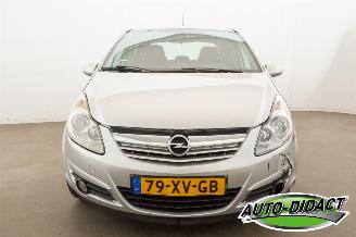 Opel Corsa 1.4-16V Cosmo picture 34