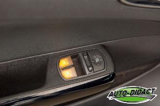 Opel Corsa 1.4-16V Cosmo picture 11