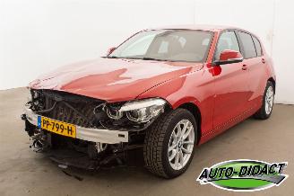 skadebil auto BMW 1-serie 118i Automaat Clima Navi Corporate Lease Executive 2017/8
