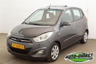 Vaurioauto  passenger cars Hyundai I-10 1.2 i-Vision 70.841 km NAP Airco Elek Dak 2012/9