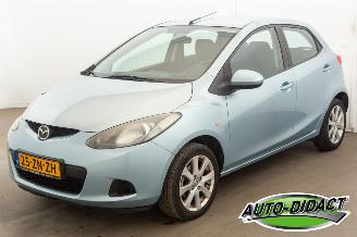 krockskadad bil auto Mazda 2 1.3 S-VT Touring Airco 2008/4