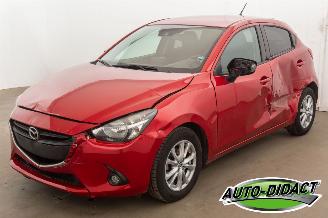 Schadeauto Mazda 2 1.5 Skydrive Airco Navi 119.416 2015/9