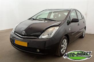 Schadeauto Toyota Prius 1.5 VVT-i Automaat Clima Navi Camera Tech Edition 2006/6