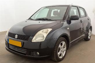 Schadeauto Suzuki Swift 1.3 Shogun Airco 2006/5