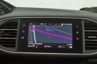 Peugeot 308 1.2 PureTech Clima Navi Blue Lease picture 7