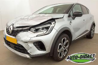 Schadeauto Renault Captur 1.0 TCe Clima Navi 90 Edition One 2021/6
