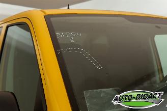 Volkswagen Transporter 2.0 TDI L1H2 Highline Airco picture 25