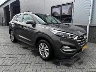Damaged car Hyundai Tucson 1.6 GDI Comfort 2016/8