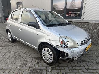 Schadeauto Toyota Yaris 1.3 16V VVT-i Sol Automaat 2000/9