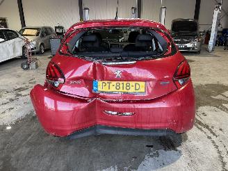 Peugeot 208 1.2 PureTech Automaat picture 3