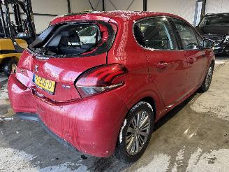 Peugeot 208 1.2 PureTech Automaat picture 25