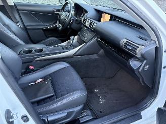 Lexus IS 300h Hybrid Business Line picture 18