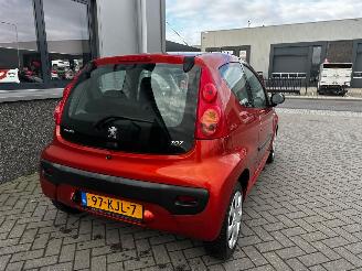 Peugeot 107 1.0 12V Sublime picture 21