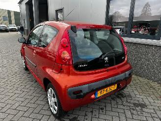 Peugeot 107 1.0 12V Sublime picture 12