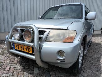 krockskadad bil auto Mitsubishi Pajero Pajero Canvas Top (V6/7) Terreinwagen 3.2 DI-D 16V (4M41) [118kW]  (10=
-2001/12-2006) 2004/3