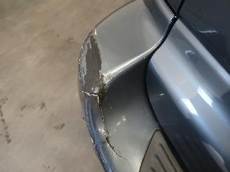 Chrysler Voyager Voyager/Grand Voyager (RG/RS) MPV 3.3 V6 (EGA) [128kW]  (02-2000/12-20=
08) picture 24