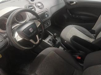 Seat Ibiza Ibiza IV (6J5) Hatchback 5-drs 1.2 TDI Ecomotive (CFWA) [55kW]  (06-20=
10/05-2015) picture 11