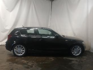 BMW 1-serie 1 serie (E81) Hatchback 3-drs 116i 1.6 16V (N43-B16A) [90kW]  (03-2007=
/12-2011) picture 7