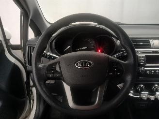 Kia Rio Rio III (UB) Hatchback 1.4 CVVT 16V (G4FA) [80kW]  (09-2011/12-2017) picture 18